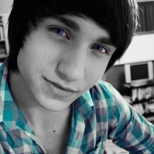 Profile Picture of James Steeland (@cfluffy) on Myspace