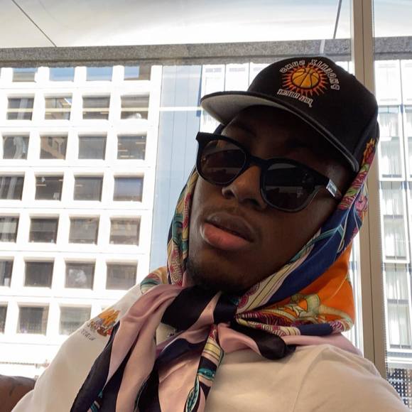 Profile Picture of Mike Gilliam (@mikegilliam) on Poshmark