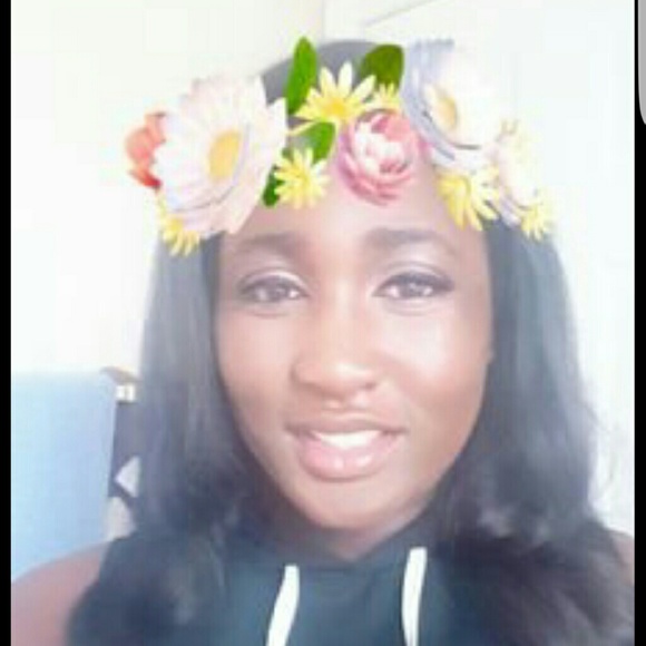 Profile Picture of Raven Watson (@raven1112) on Poshmark