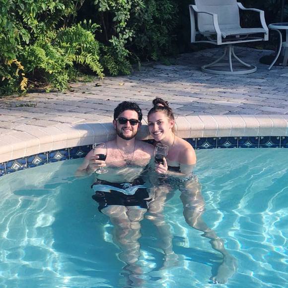 Profile Picture of Toni Fallisi (@tonifallisi) on Poshmark