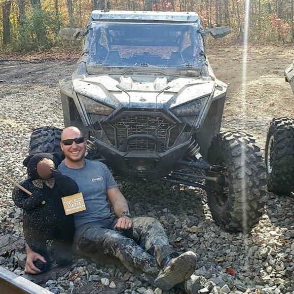 Profile Picture of Trent Helmstetter (@thelmstetter25) on Poshmark