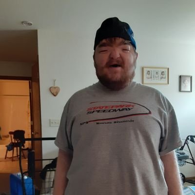 Profile Picture of Dylan Parnell (@DylanParnell13) on Twitter