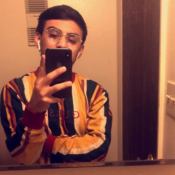 Profile Picture of Alejandro Giron (@birdieftp) on Poshmark