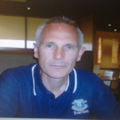 Profile Picture of Dave Barbour (@ChewyB_5) on Twitter