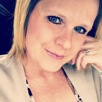 Profile Picture of Heidi McPherson (@heidimcp621) on Twitter
