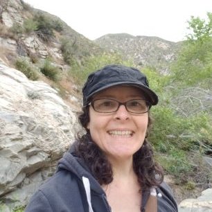 Profile Picture of Ginger Calhoun (@misshappfaery13) on Twitter