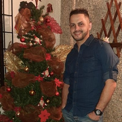 Profile Picture of Alejandro Aparicio (@alejandro5943) on Twitter