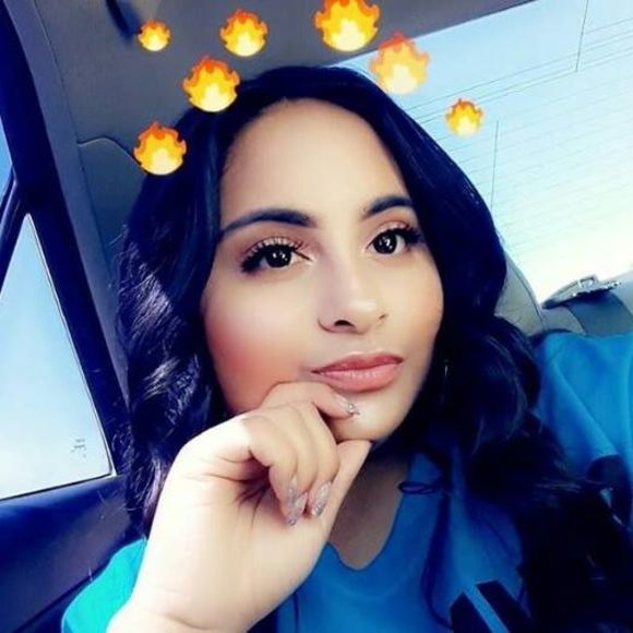 Profile Picture of Jeannette Cisneroz (@j_cisneroz) on Poshmark