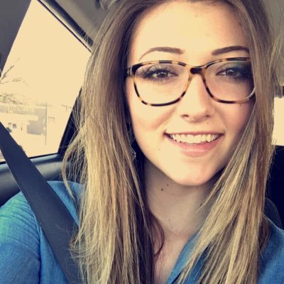 Profile Picture of Brooke Larson (@brookelarson29) on Twitter