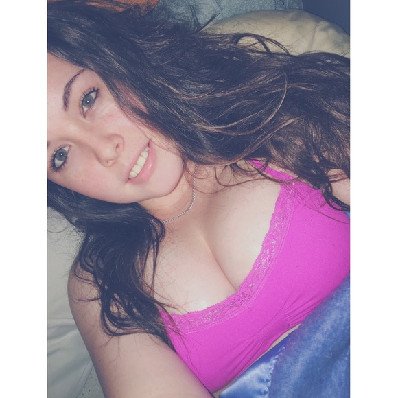 Profile Picture of Lily An (@lilyan808) on Poshmark