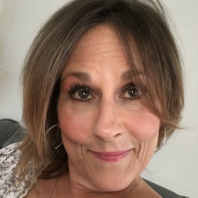 Profile Picture of Deborah Fisher (@DeborahDirect) on Twitter