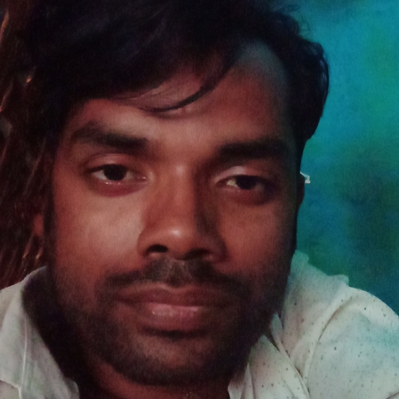 Profile Picture of Vishwas Vishwas vishwas (@vishwasv) on Poshmark
