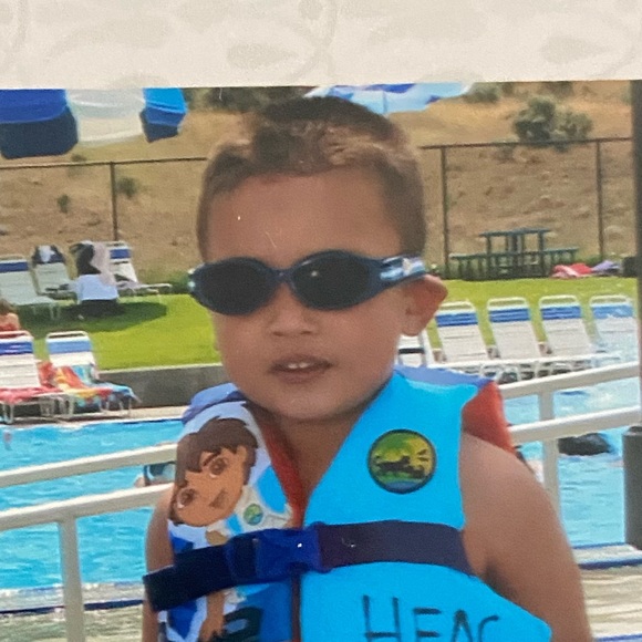 Rafael Calles - Poshmark Profile Picture of Rafael Calles (@rafaelcalles322) on Poshmark