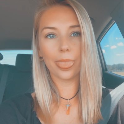 Profile Picture of •manders• (@AmandaRender16) on Twitter
