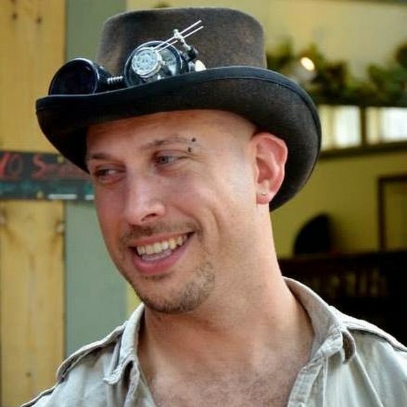 Profile Picture of Jeff Platt (@unplugd) on Poshmark