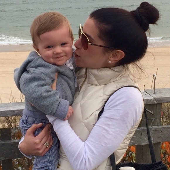 Profile Picture of Dianna Rainone (@drainone512) on Poshmark