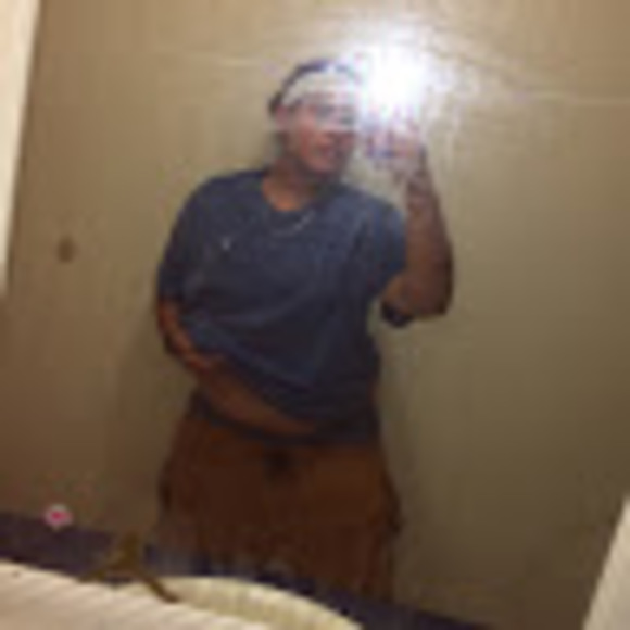 Profile Picture of Jay boatright (@bryeleybelle) on Poshmark