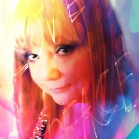 Profile Picture of Karen West Designs (@KarenWestDesign) on Twitter