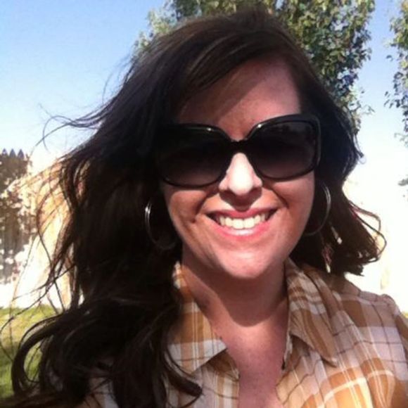 Profile Picture of Megan Renfro (@mrenfro) on Poshmark