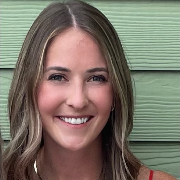 Profile Picture of Sarah Mcgee (@princess45265) on Poshmark