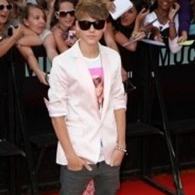 Profile Picture of Justin Bieber Fans (@BieberAddicks) on Twitter