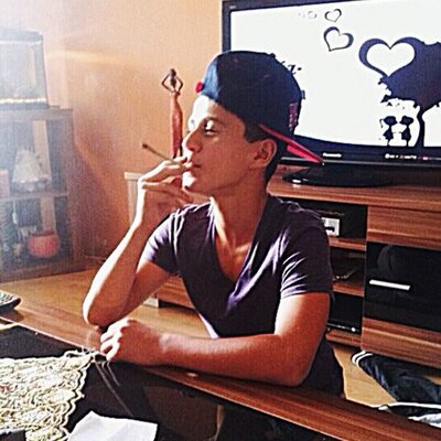 Profile Picture of Simon Khoury (@LikeaPanda98) on Twitter