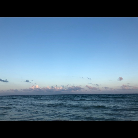 Profile Picture of Kayla Schuemann (@kayla5527) on Poshmark