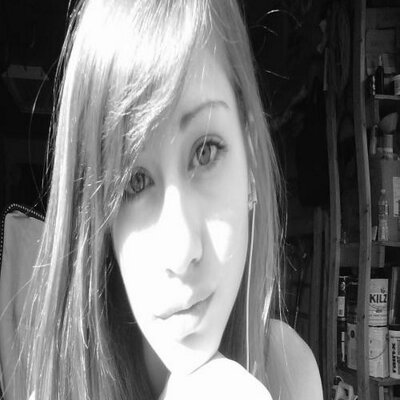 Profile Picture of Julie Kattato (@xXyewedXx) on Twitter