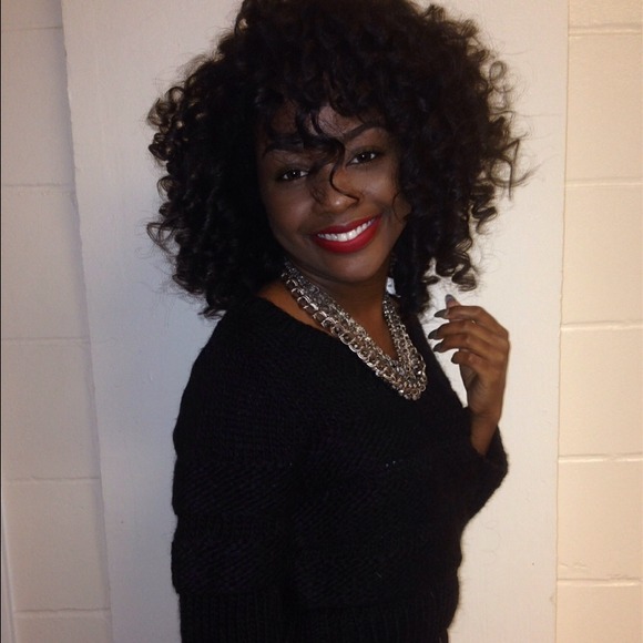 Profile Picture of Ashley Stoves (@afstoves1) on Poshmark