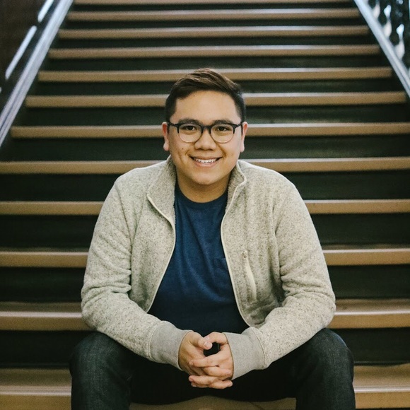 Profile Picture of Quoc Tran (@quocmtran96) on Poshmark