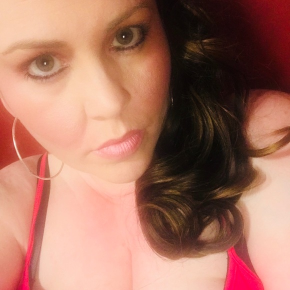 Profile Picture of Ruby Davis (@rubydavis413) on Poshmark