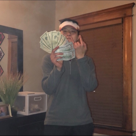 Andy Junnila - Poshmark Profile Picture of Andy Junnila (@ricegod21) on Poshmark