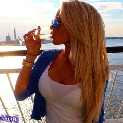 Profile Picture of Ruby Webster (@clive0007) on Twitter