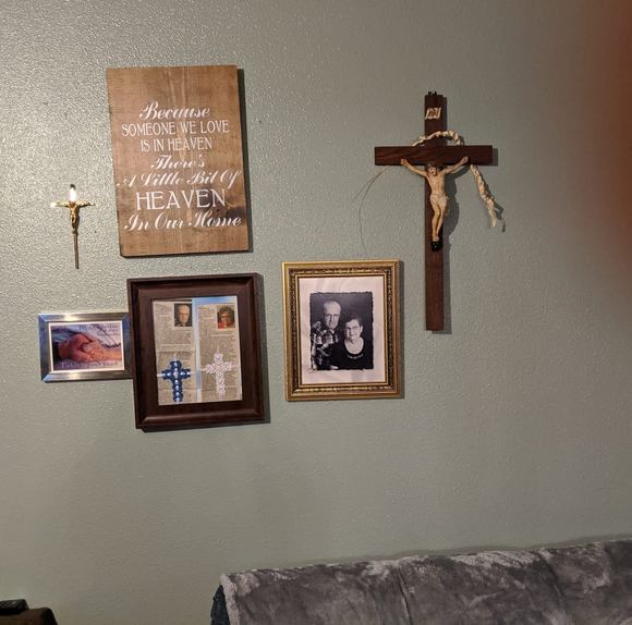 Profile Picture of Janice Eischens (@daddyo2488) on Poshmark