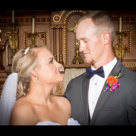 Profile Picture of Hanna Vestering (@hvestering) on Poshmark