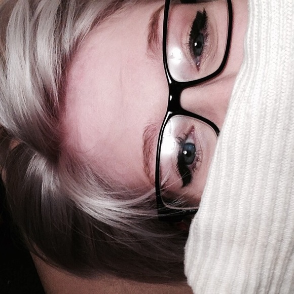 Profile Picture of Autumn Bowerman (@catbag) on Poshmark