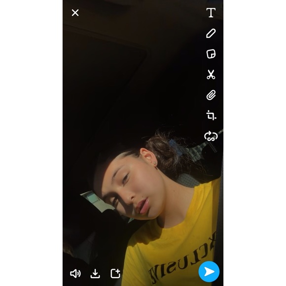 Profile Picture of Amy Tapia (@amyybabbyyy) on Poshmark