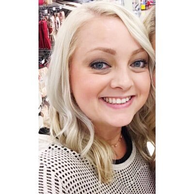 Profile Picture of Heather Bumgardner (@heatherlynnbum) on Twitter