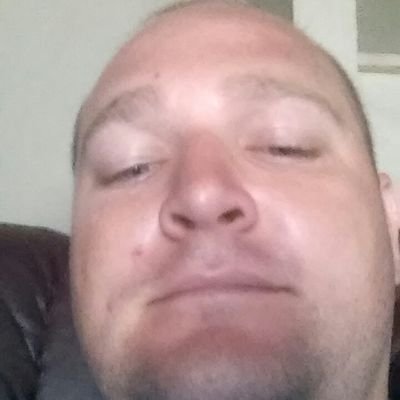 Profile Picture of Ian Mcguire (@HATETHESTATE12) on Twitter