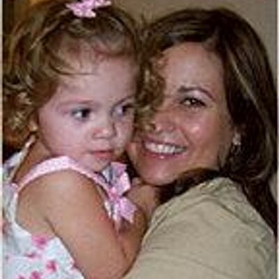 Profile Picture of Carol Casey (@dearbabybooks) on Twitter