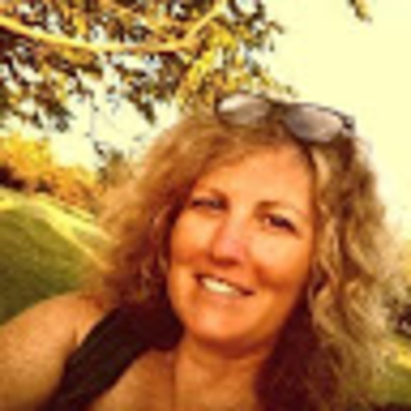 Profile Picture of Sherrie Cochrane (@sherriecochrane) on Poshmark