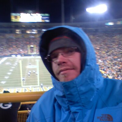 Profile Picture of Patrick Daggett (@Stinkbomb1420) on Twitter