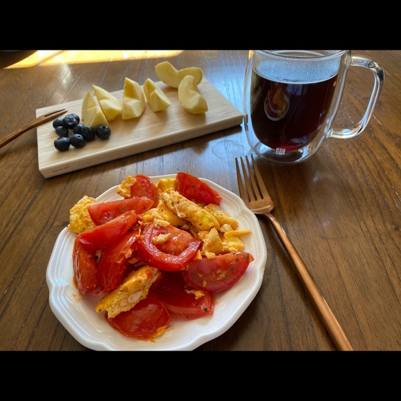 Profile Picture of Eunsun Mun (@sunnymun81em) on Poshmark