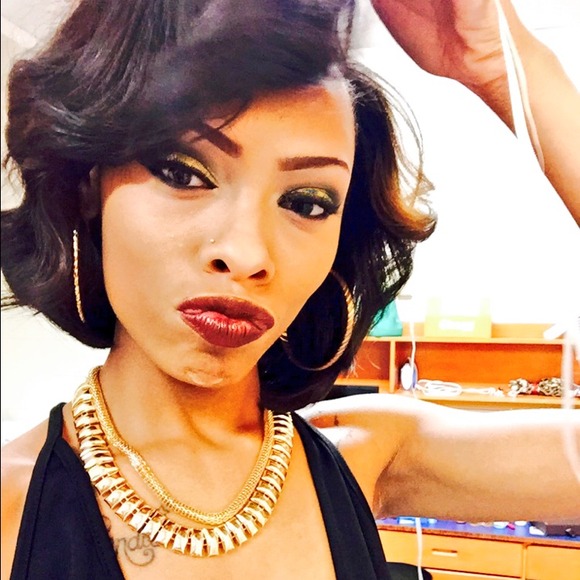Profile Picture of Makeyra Williams (@mwllms43) on Poshmark