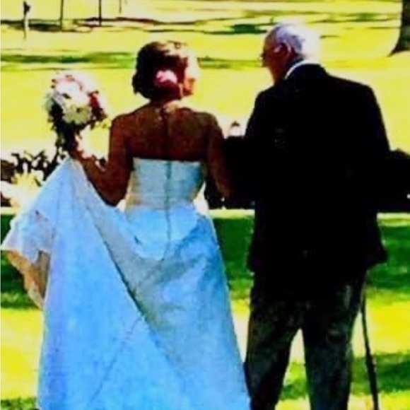 Profile Picture of Brittany Mcelhinney (@b_mcelhinney) on Poshmark