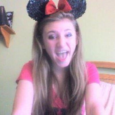 Profile Picture of Amanda Trumbull (@AmandaTrumbull1) on Twitter