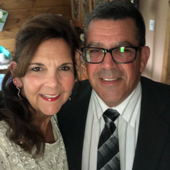 Profile Picture of Shelly Reifke-souza (@sreifke92) on Poshmark