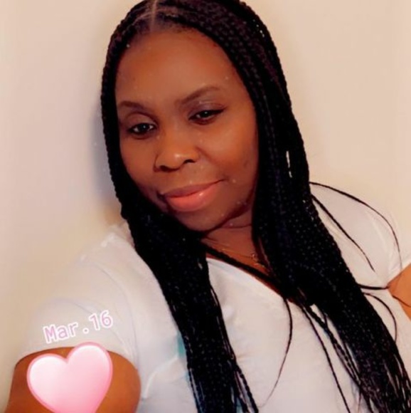 Profile Picture of Shellian Hazel (@shellyhazel) on Poshmark
