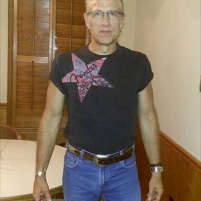 Profile Picture of Mike Moffett (@MikeMoffett12) on Twitter