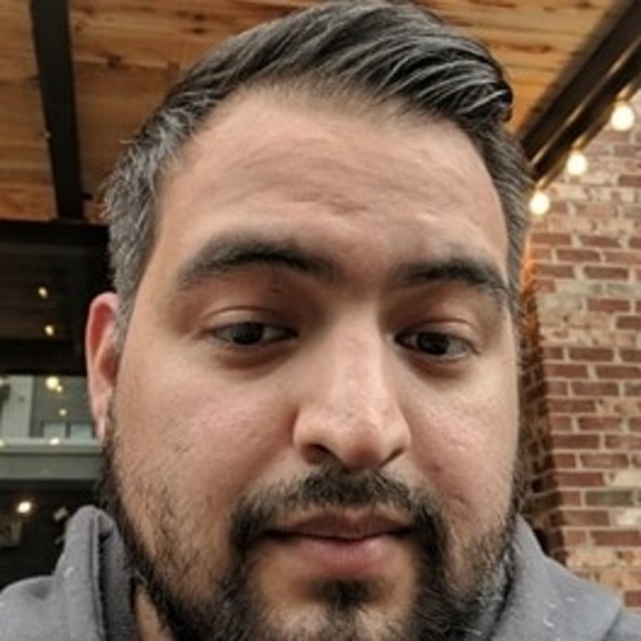 Profile Picture of Richard Munoz (@liguto654) on Poshmark